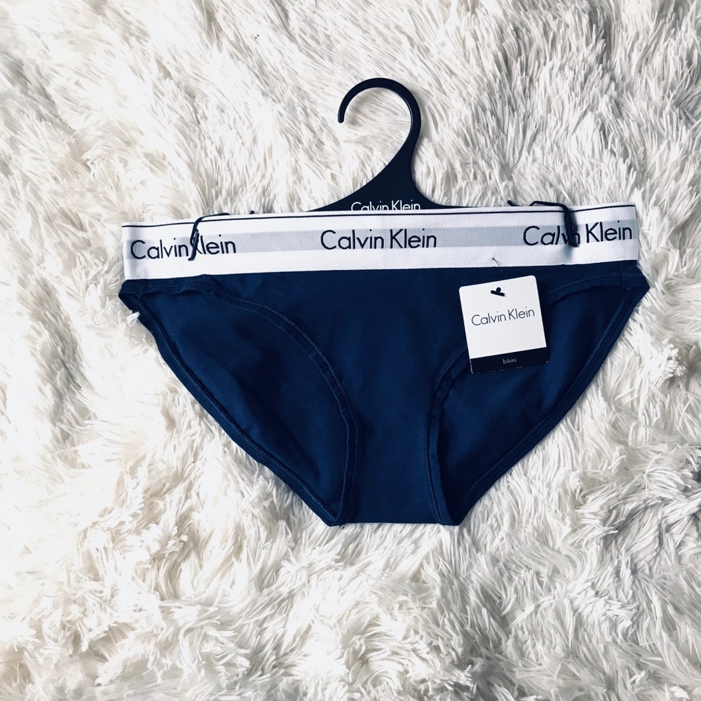 Calvin Klein Modern Cotton Panty Size Small Navy
